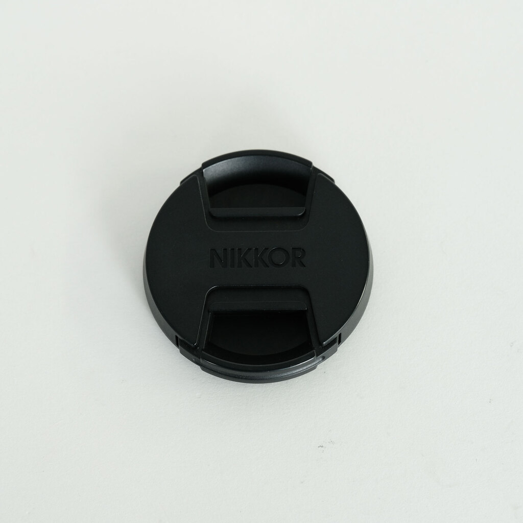 Nikon NIKKOR Z 40mm f/2 Nikon NIKKOR Z 40mm f/2