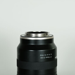TAMRON 17-70mm F/2.8 Di III-A VC RXD (Model B070) [ソニーE用]