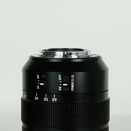 Panasonic LEICA DG VARIO-ELMARIT 12-60mm / F2.8-4.0 ASPH. / POWER O.I.S. Panasonic LEICA DG VARIO-ELMARIT 12-60mm / F2.8-4.0 ASPH. / POWER O.I.S.