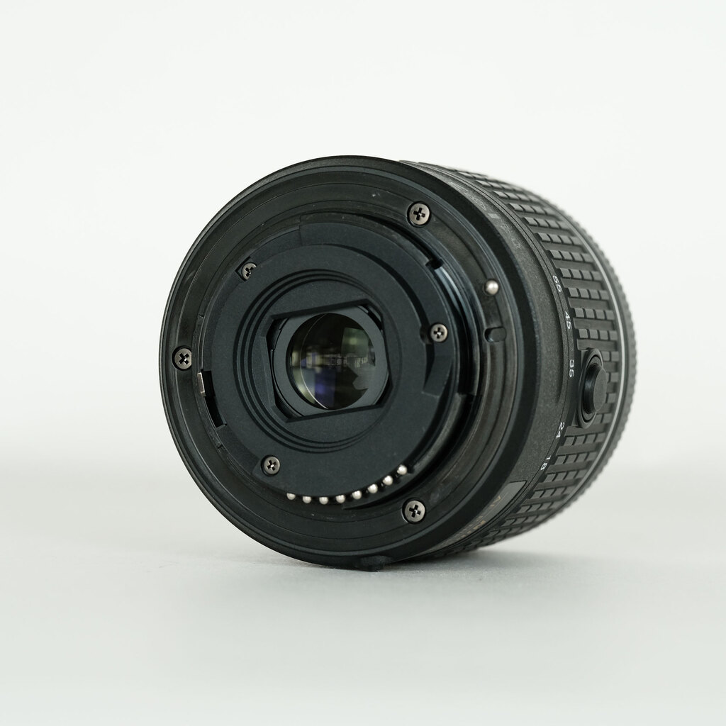 Nikon AF-P DX NIKKOR 18-55mm F3.5-5.6G VR