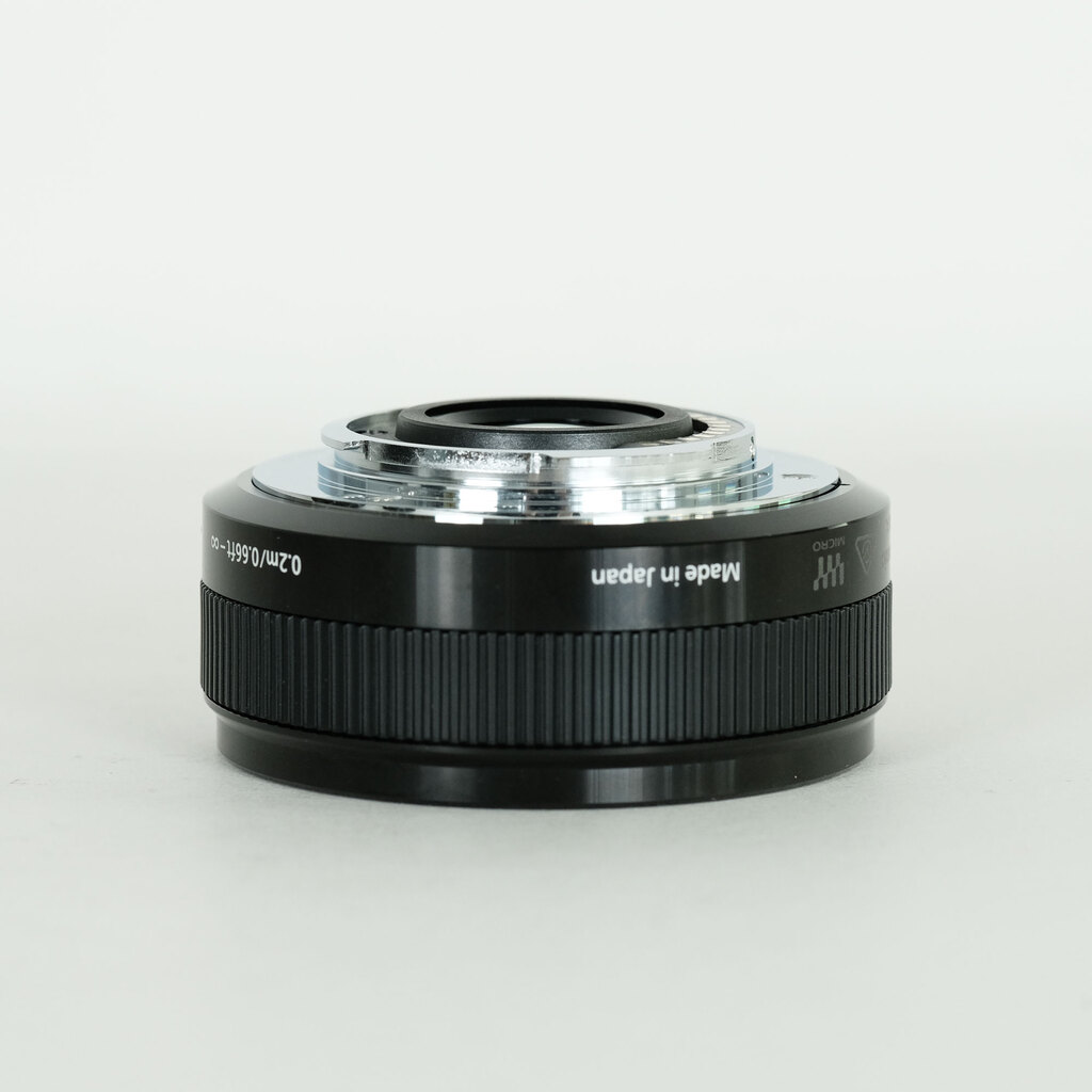 Panasonic LUMIX G 20mm F1.7 II ASPH. Panasonic LUMIX G 20mm F1.7 II ASPH.