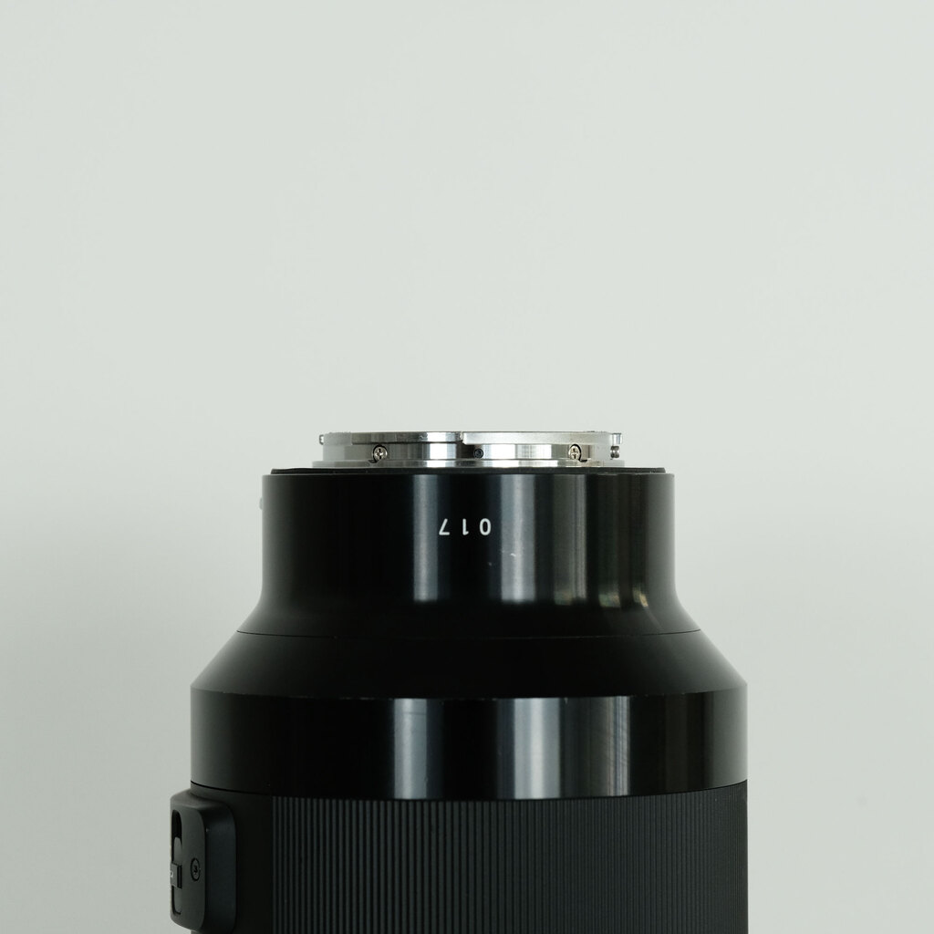 SIGMA Art 135mm F1.8 DG HSM  (ソニーE用) SIGMA Art 135mm F1.8 DG HSM  (ソニーE用)