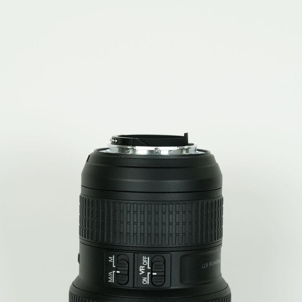 AF-S Nikkor 16-35mm f4G VR ケース付き　#FB10 Nikon AF-S NIKKOR 16-35mm F4 G ED VRの出品 | ONE SCENE（ワン