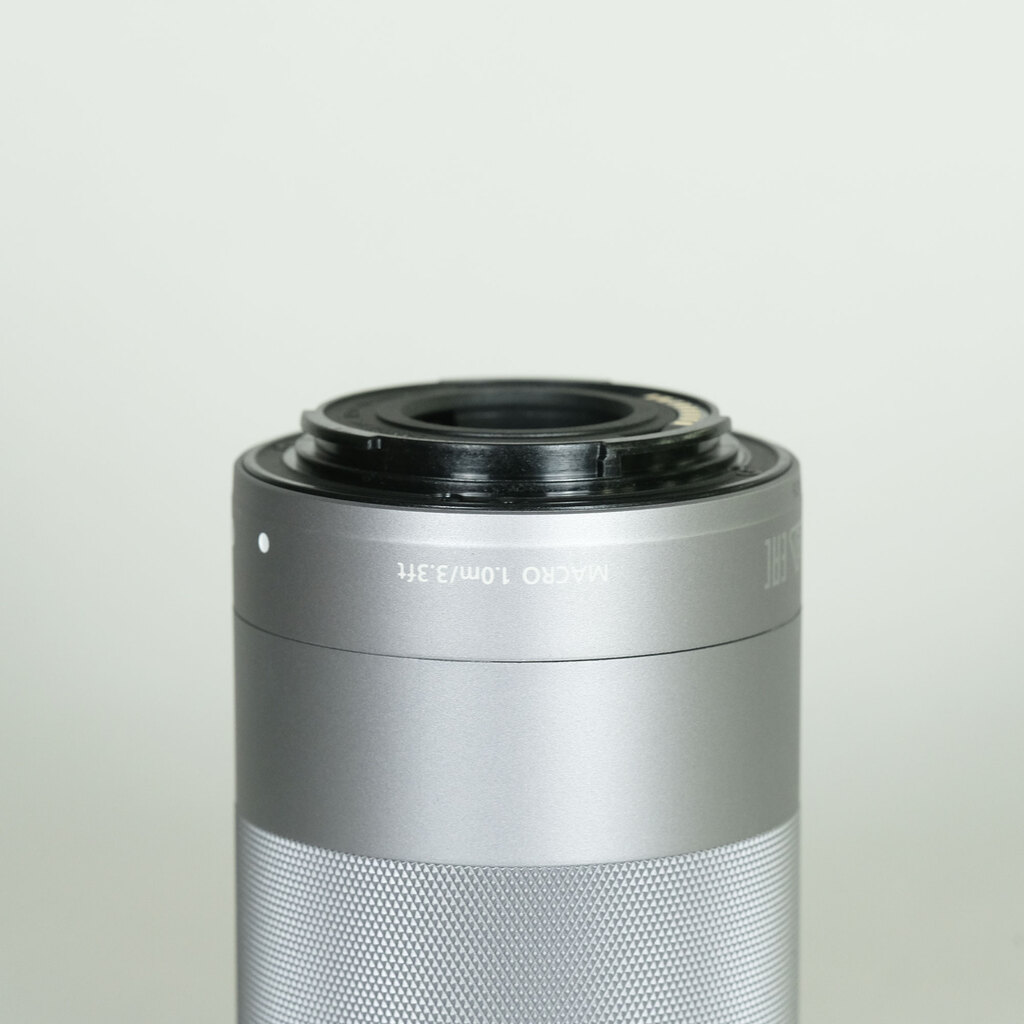 Canon EF-M55-200mm F4.5-6.3 IS STM シルバー