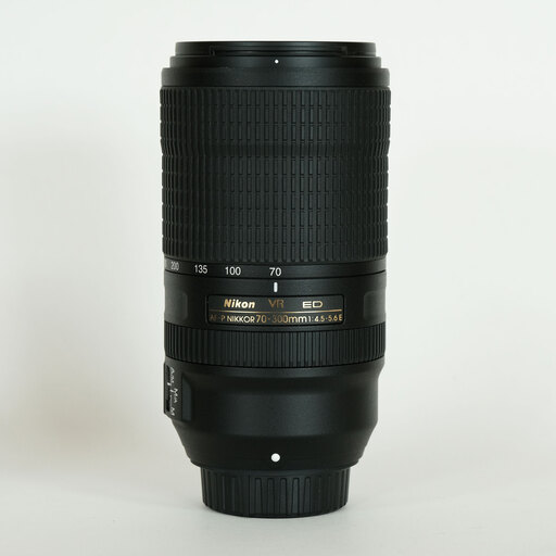 Nikon AF-P NIKKOR 70-300mm f/4.5-5.6E ED VR