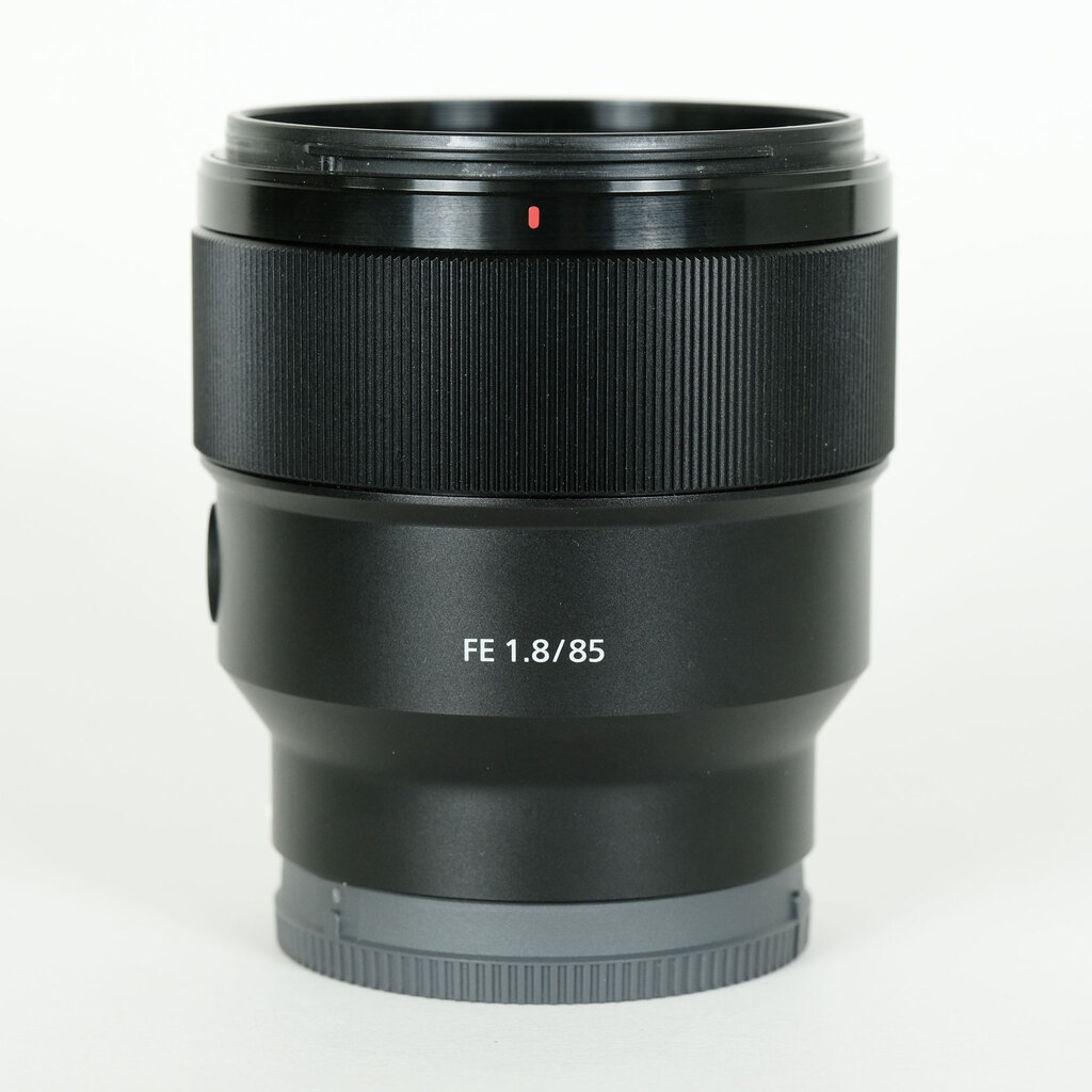 SONY FE 85mm F1.8 SEL85F18 SONY FE 85mm F1.8 SEL85F18