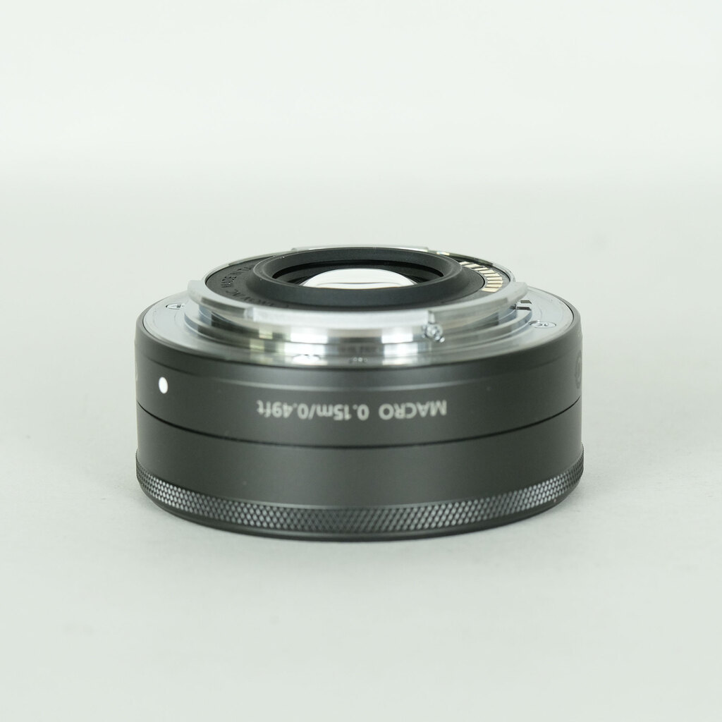Canon EF-M22mm F2 STM Canon EF-M22mm F2 STM