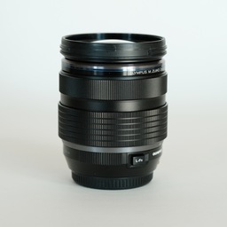 OLYMPUS M.ZUIKO DIGITAL ED 12-40mm F2.8 PRO