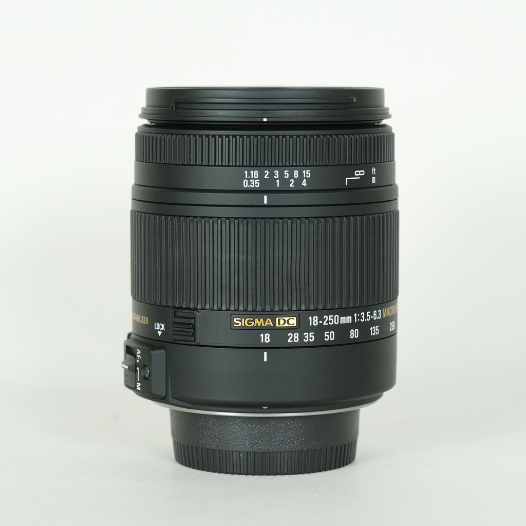 SIGMA 18-250mm F3.5-6.3 DC MACRO OS HSM (ニコンF用) SIGMA 18-250mm F3.5-6.3 DC MACRO OS HSM (ニコンF用)