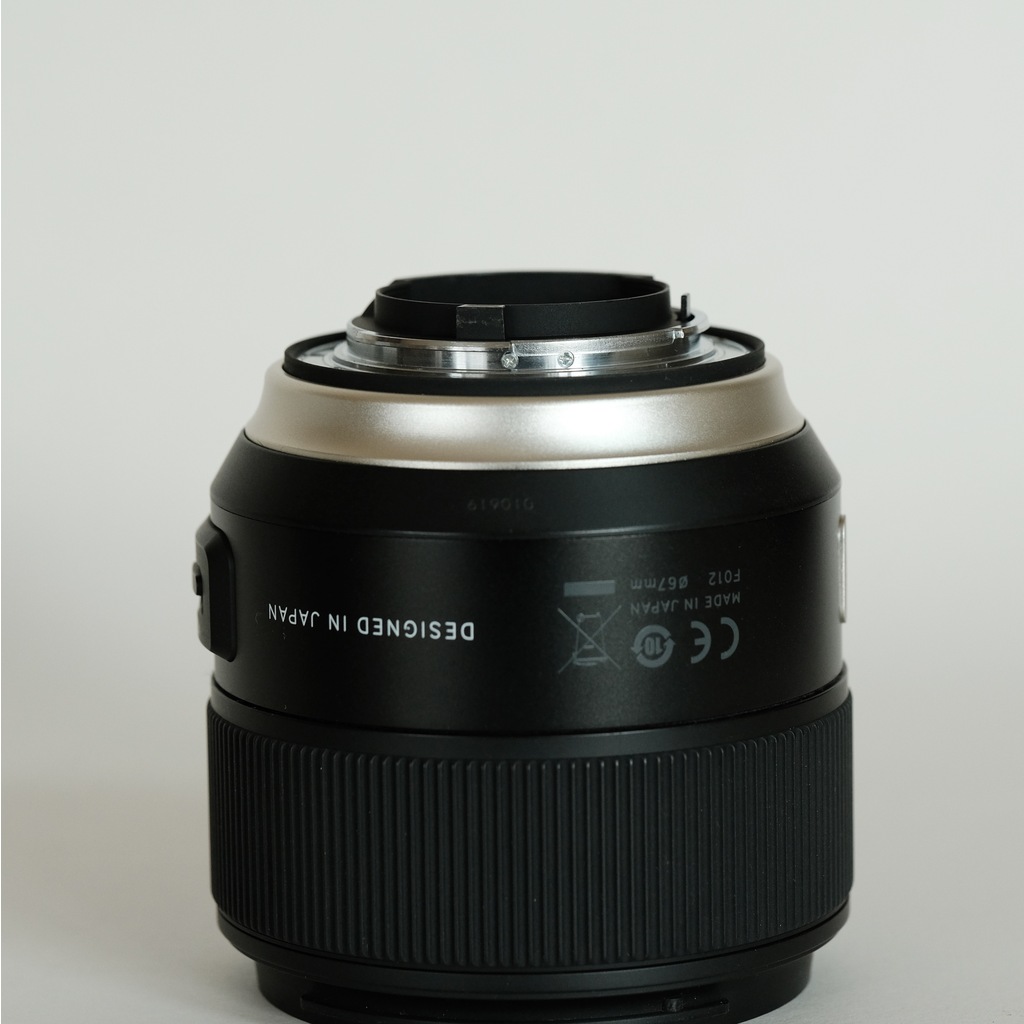 美品　タムロン SP 35mm F1.8 Di VC USD F012 キヤノン TAMRON（タムロン） SP35mm F1.8 Di VC USD Model F012N 実写