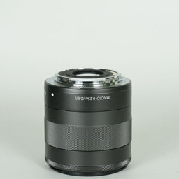 Canon EF-M18-55mm F3.5-5.6 IS STM Canon EF-M18-55mm F3.5-5.6 IS STM