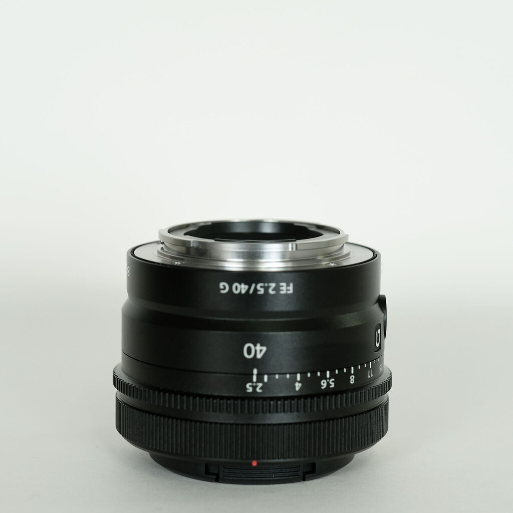 SONY FE 40mm F2.5 G SEL40F25G SONY FE 40mm F2.5 G SEL40F25G