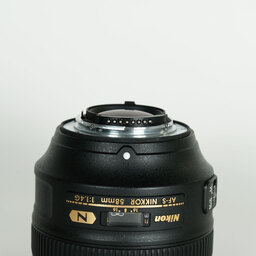 Nikon AF-S NIKKOR 58mm f/1.4G Nikon AF-S NIKKOR 58mm f/1.4G