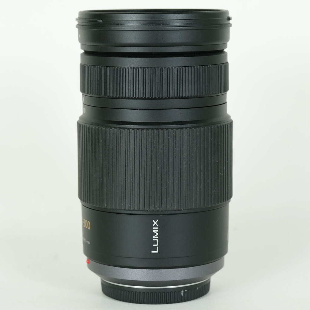 Panasonic LUMIX G VARIO 100-300mm / F4.0-5.6 / POWER O.I.S.