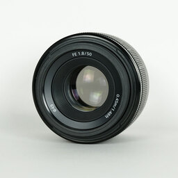 SONY FE 50mm F1.8 SEL50F18F SONY FE 50mm F1.8 SEL50F18F