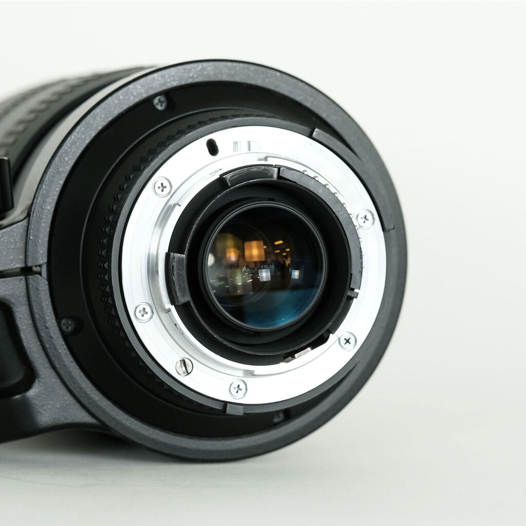 Nikon Ai AF VR Zoom-Nikkor 80-400mm f/4.5-5.6D ED Nikon Ai AF VR Zoom-Nikkor 80-400mm f/4.5-5.6D ED