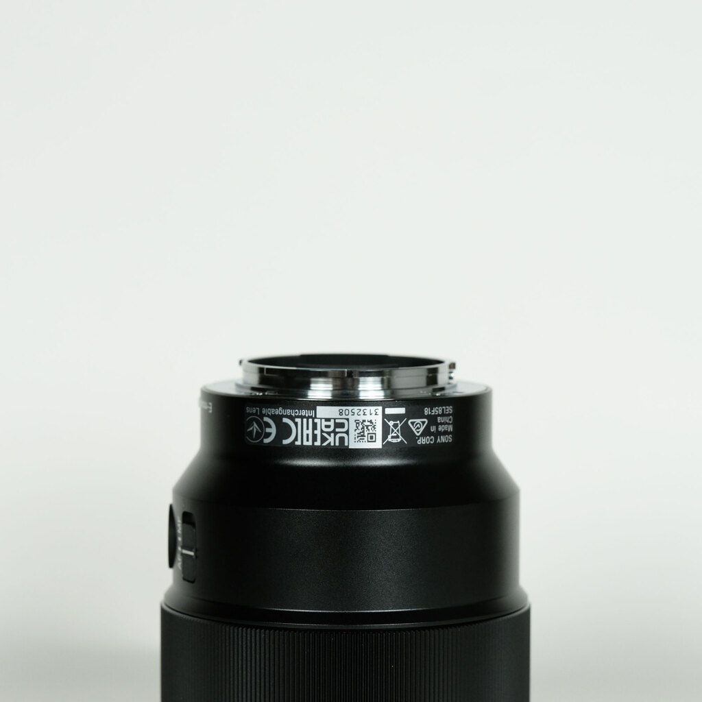 SONY FE 85mm F1.8 SEL85F18 SONY FE 85mm F1.8 SEL85F18