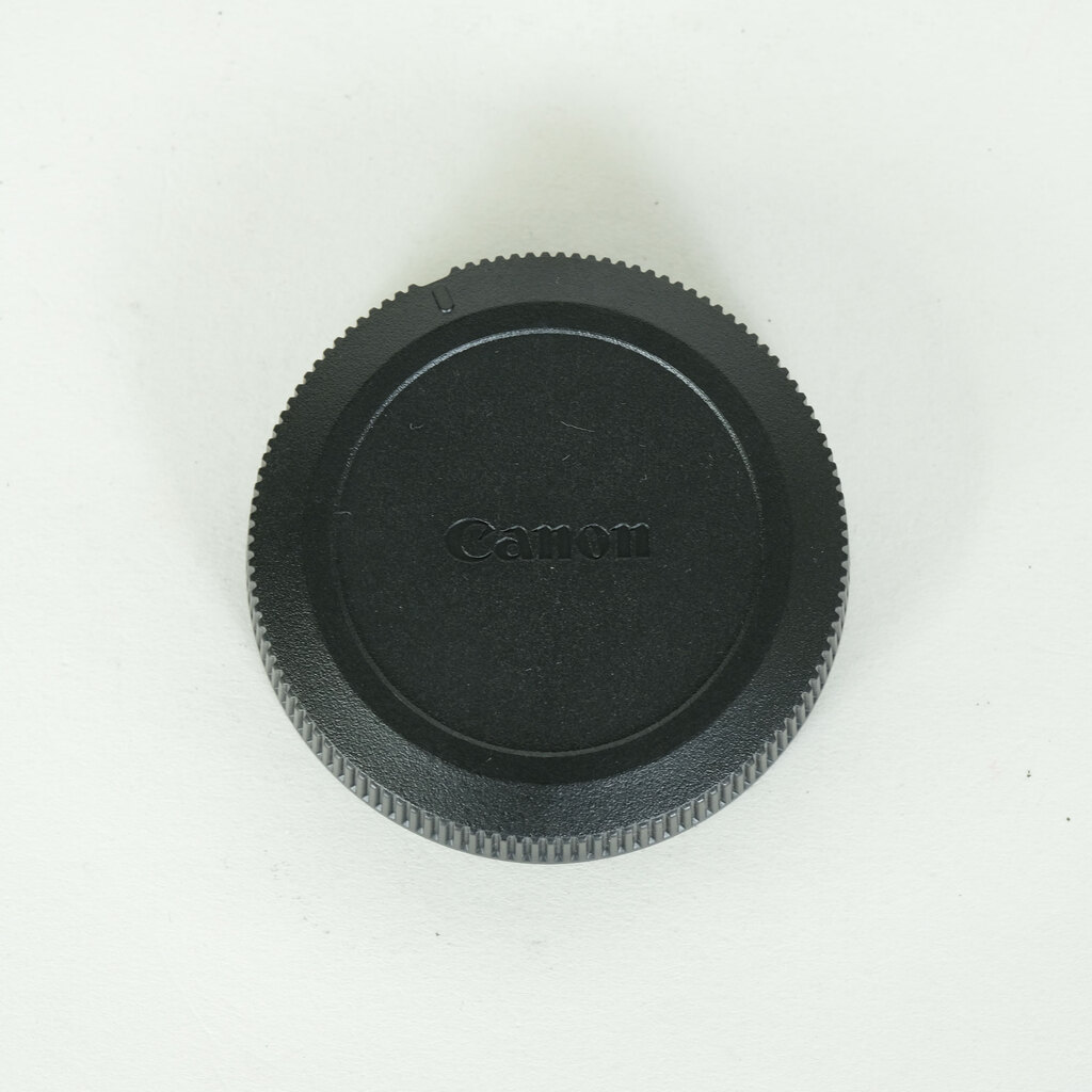 Canon RF-S 18-45mm F4.5-6.3 IS STM Canon RF-S 18-45mm F4.5-6.3 IS STM