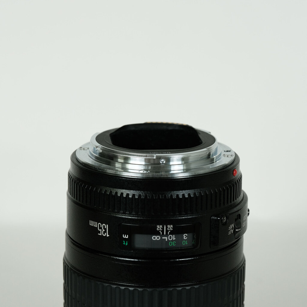 レンズ(単焦点) Canon EF135F2L USM square_with_white_background_l