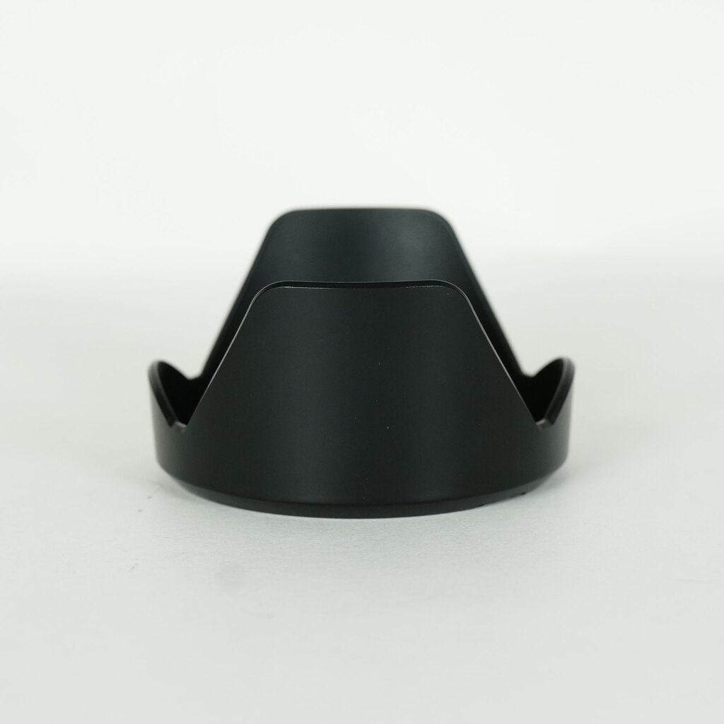 FUJIFILM フジノン XC16-50mm F3.5-5.6 OIS シルバー FUJIFILM フジノン XC16-50mm F3.5-5.6 OIS シルバー