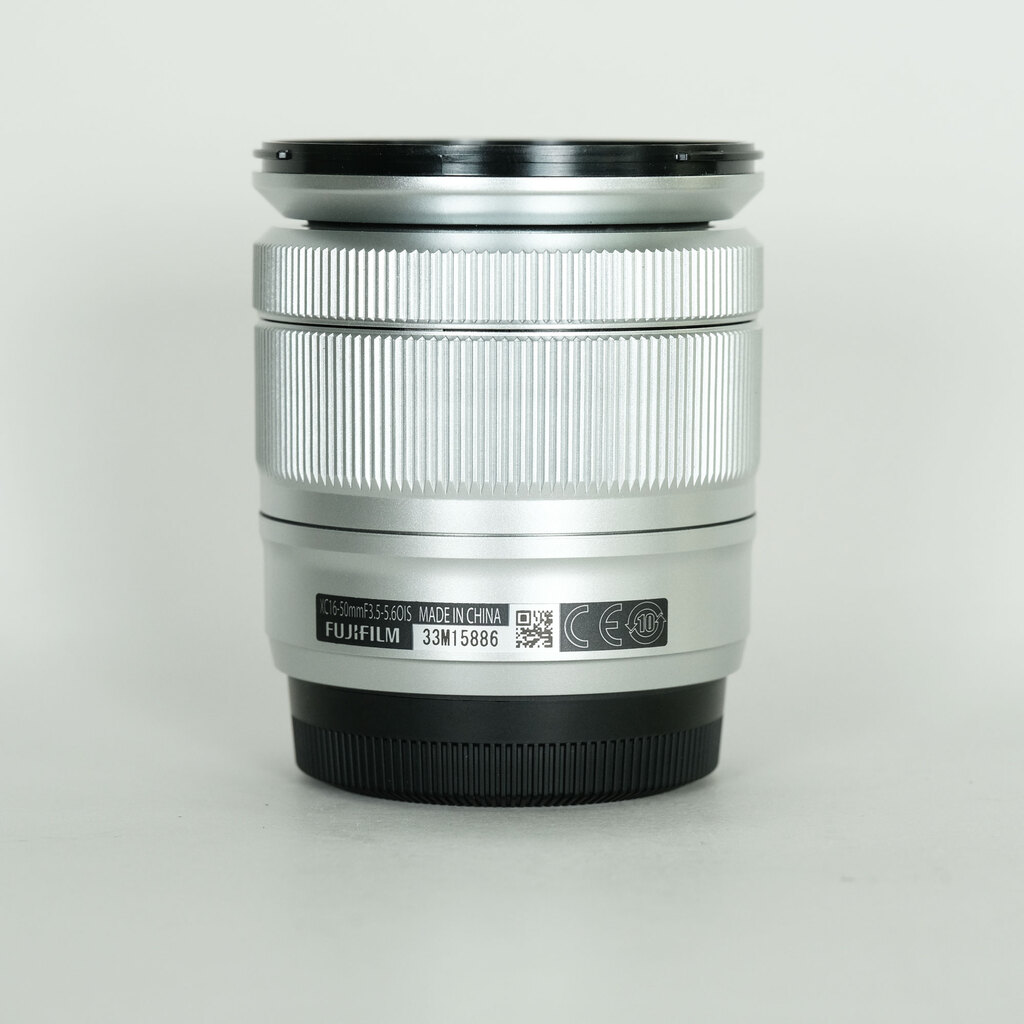 FUJIFILM フジノン XC16-50mm F3.5-5.6 OIS シルバーの出品