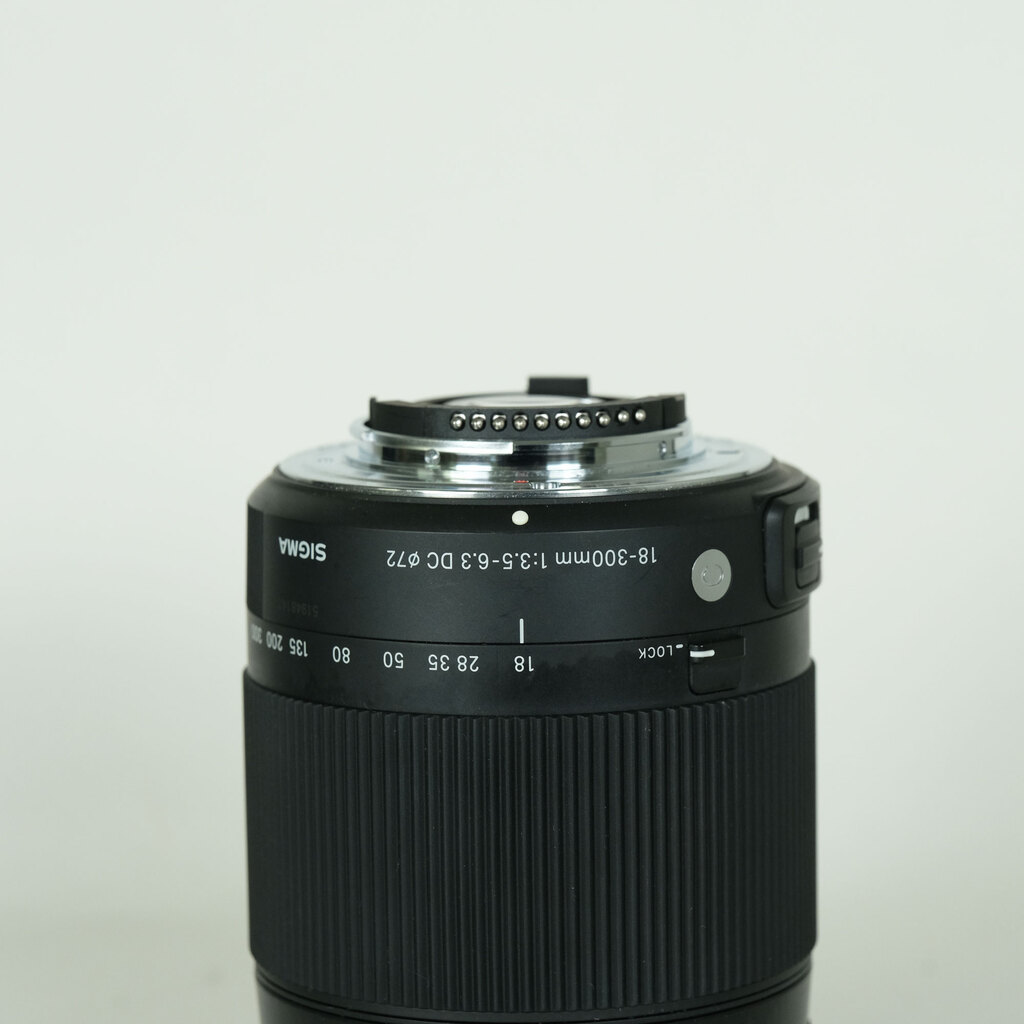 SIGMA 18-300mm F3.5-6.3 DC MACRO OS HSM｜Contemporary [ニコンF用]