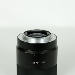 SONY Sonnar T* FE 55mm F1.8 ZA SEL55F18Z SONY Sonnar T* FE 55mm F1.8 ZA SEL55F18Z
