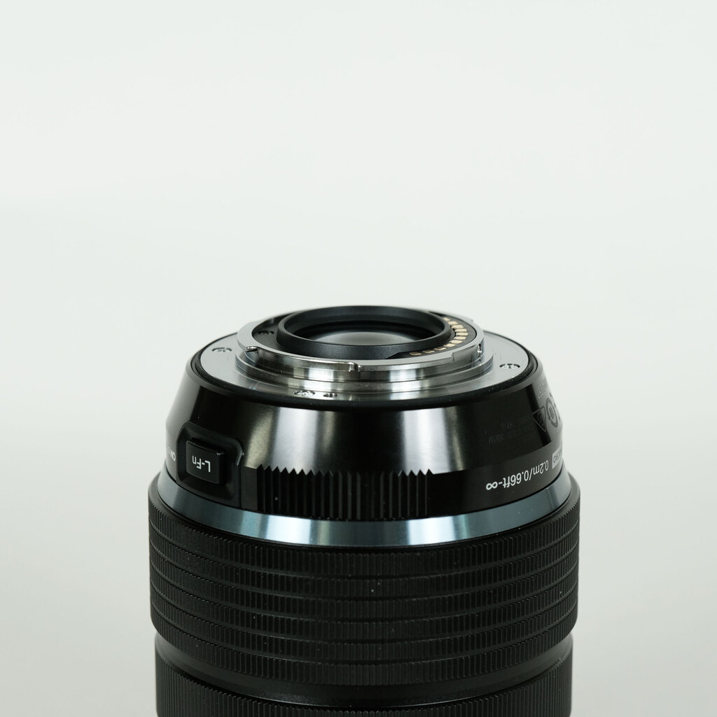 OLYMPUS M.ZUIKO DIGITAL ED 12-40mm F2.8 PRO II OLYMPUS M.ZUIKO DIGITAL ED 12-40mm F2.8 PRO II