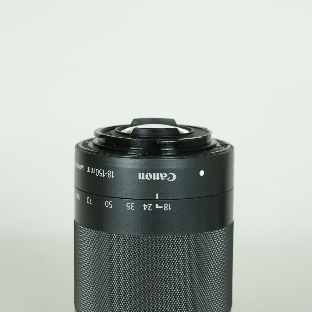 Canon EF-M18-150mm F3.5-6.3 IS STM Canon EF-M18-150mm F3.5-6.3 IS STM