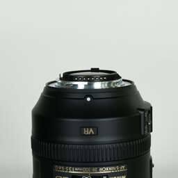 Nikon AF-S NIKKOR 28-300mm f/3.5-5.6G ED VR Nikon AF-S NIKKOR 28-300mm f/3.5-5.6G ED VR