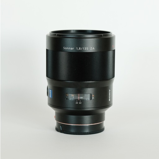 SONY Sonnar T* 135mm F1.8 ZA SAL135F18Z