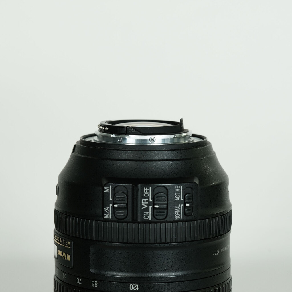 Nikon AF-S NIKKOR 24-120mm f/4G ED VR Nikon AF-S NIKKOR 24-120mm f/4G ED VR