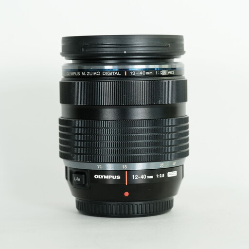OLYMPUS M.ZUIKO DIGITAL ED 12-40mm F2.8 PRO OLYMPUS M.ZUIKO DIGITAL ED 12-40mm F2.8 PRO