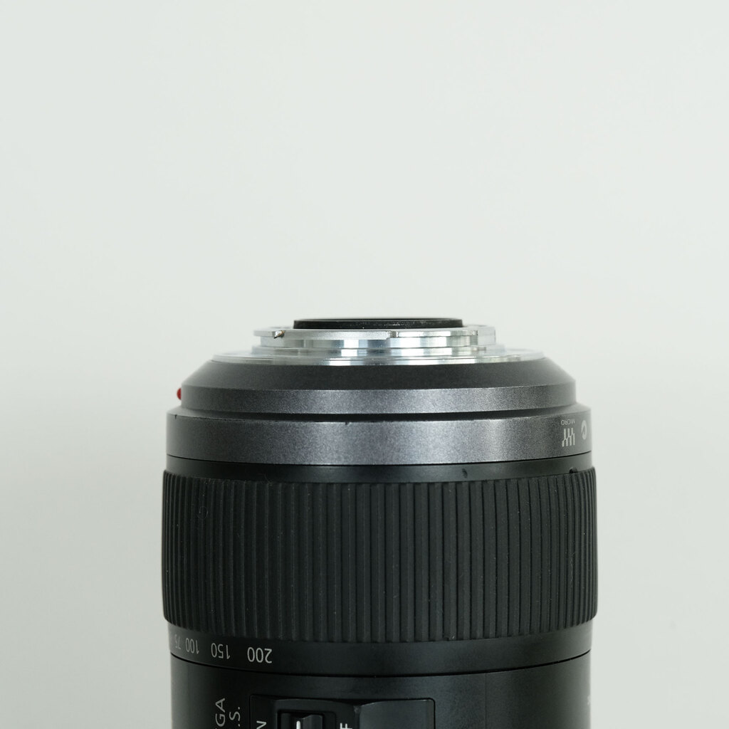 Panasonic LUMIX G VARIO 45-200mm F4.0-F5.6 MEGA O.I.S. H-FS045200 Panasonic LUMIX G VARIO 45-200mm F4.0-F5.6 MEGA O.I.S. H-FS045200