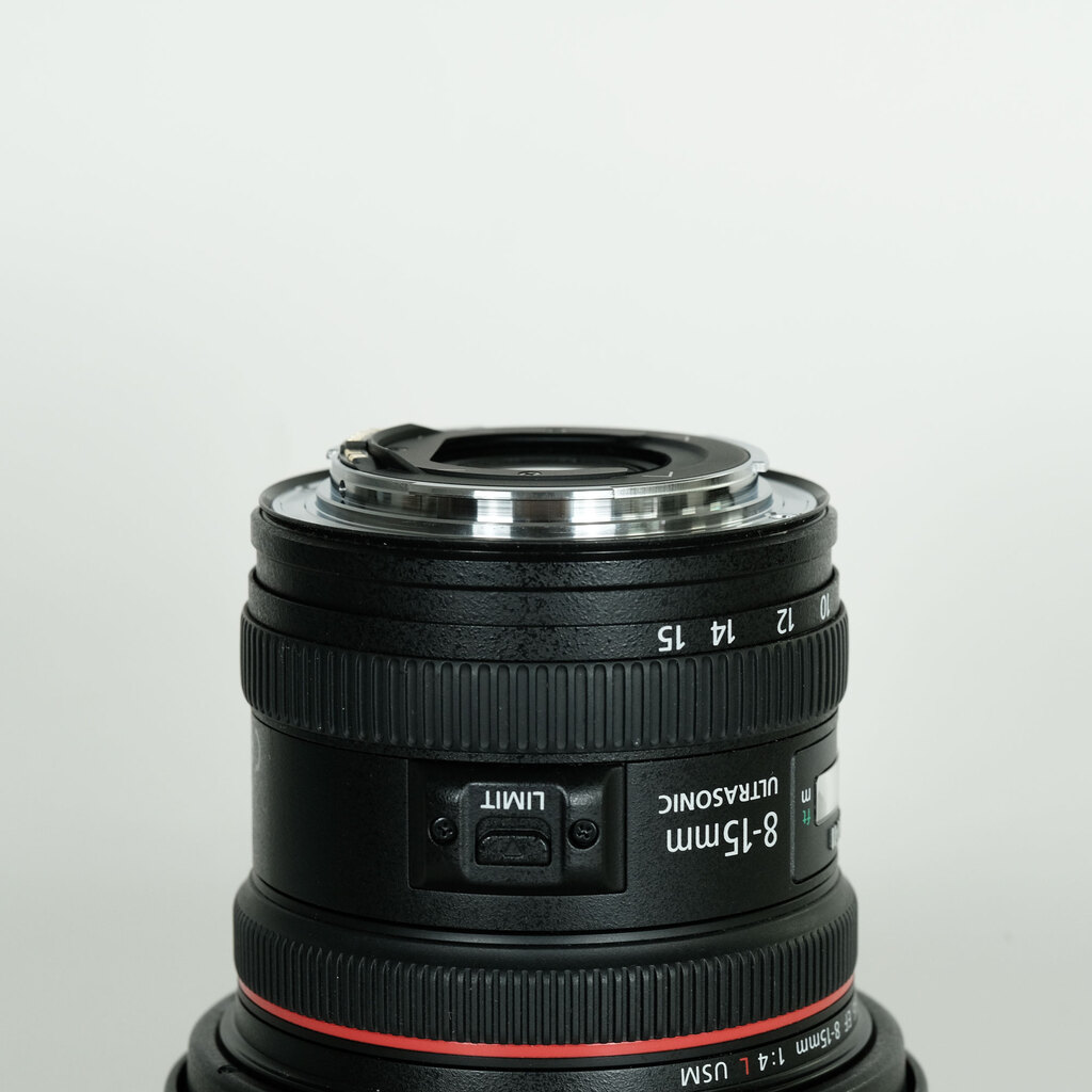 Canon EF8-15mm F4L フィッシュアイ USMの出品 | ONE SCENE