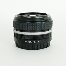 Nikon NIKKOR Z 40mm f/2 Nikon NIKKOR Z 40mm f/2