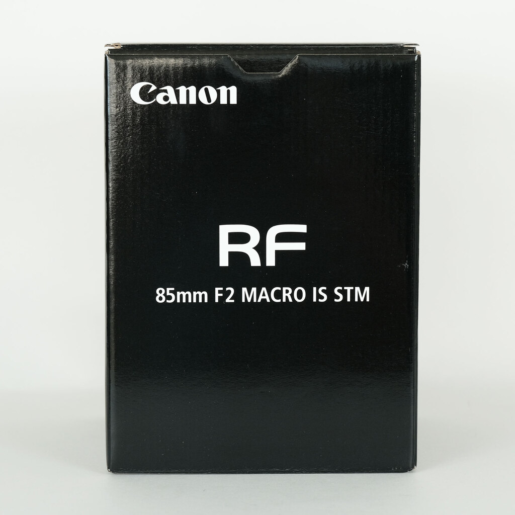 Canon RF85mm F2 MACRO IS STMの出品 | ONE SCENE（ワンシーン）