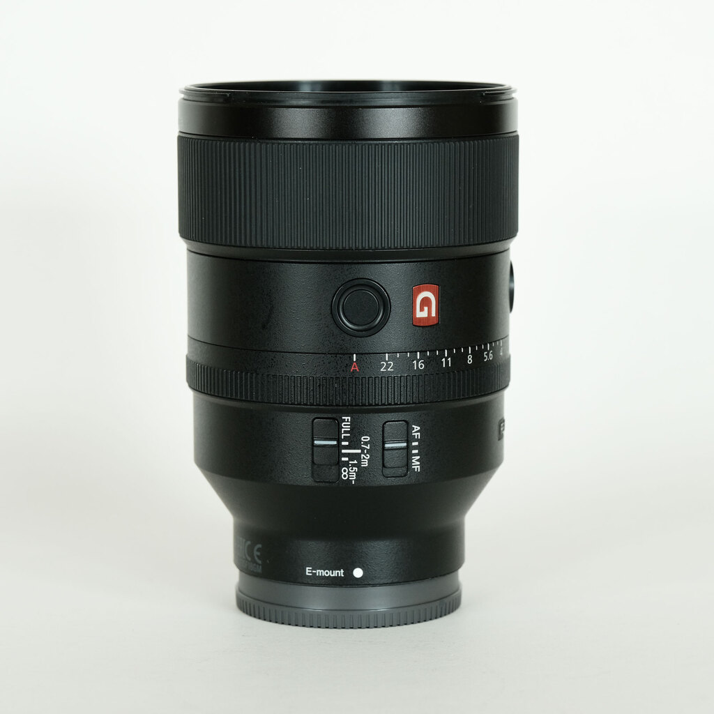 SONY FE 135mm F1.8 GM SEL135F18GMの出品 | ONE SCENE（ワン