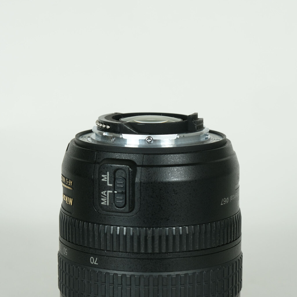 Nikon AF-S DX 18-70mm F3.5-4.5G(IF) Nikon AF-S DX 18-70mm F3.5-4.5G(IF)