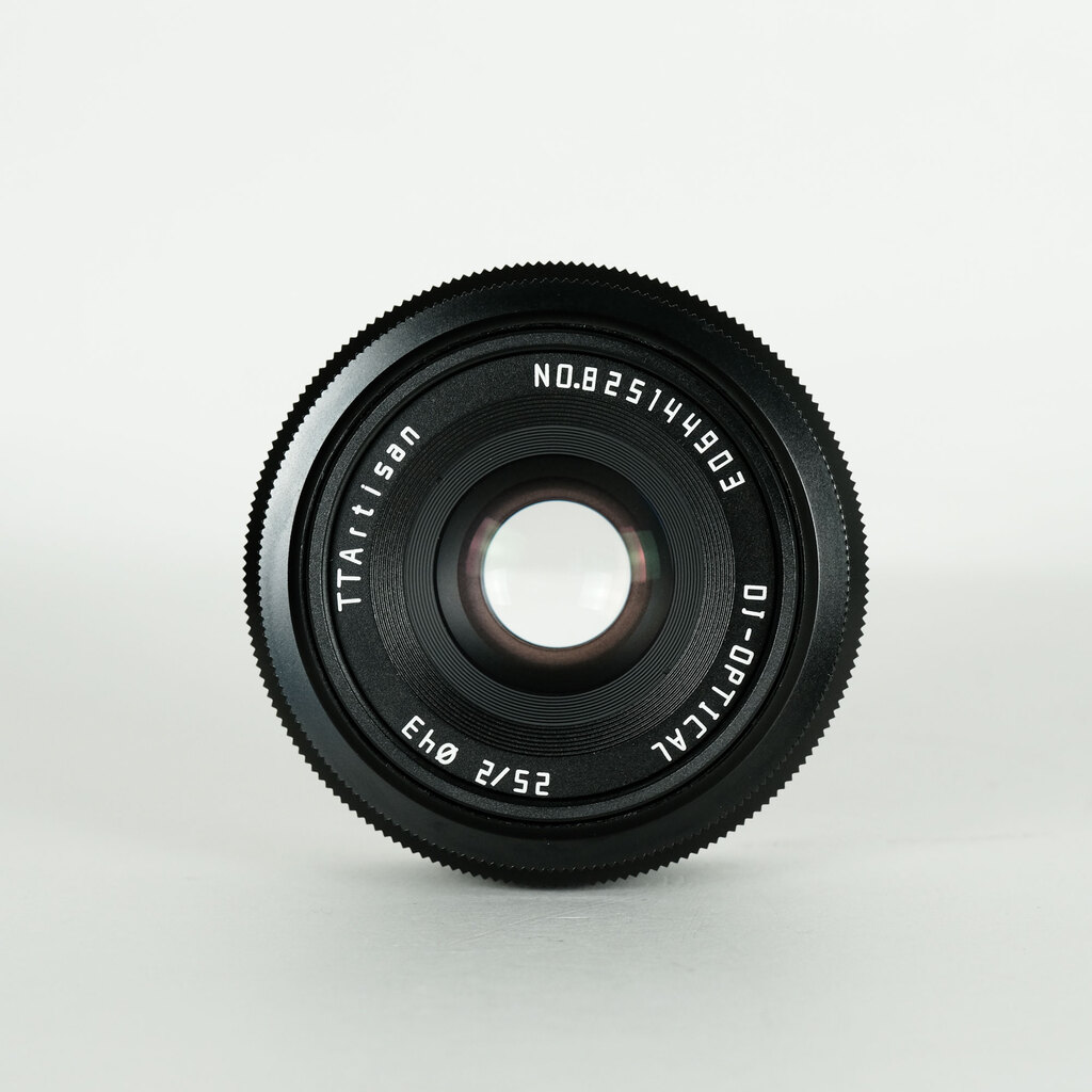 銘匠光学 TTArtisan 25mm F2 C (フジフイルムX用) ブラック 銘匠光学 TTArtisan 25mm F2 C (フジフイルムX用) ブラック