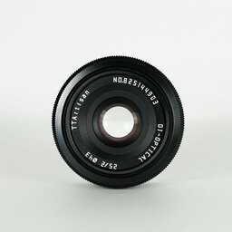 銘匠光学 TTArtisan 25mm F2 C (フジフイルムX用) ブラック 銘匠光学 TTArtisan 25mm F2 C (フジフイルムX用) ブラック