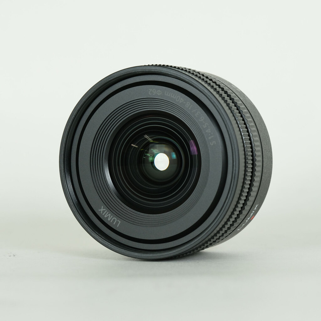 Panasonic LUMIX S 18-40mm F4.5-6.3 Panasonic LUMIX S 18-40mm F4.5-6.3