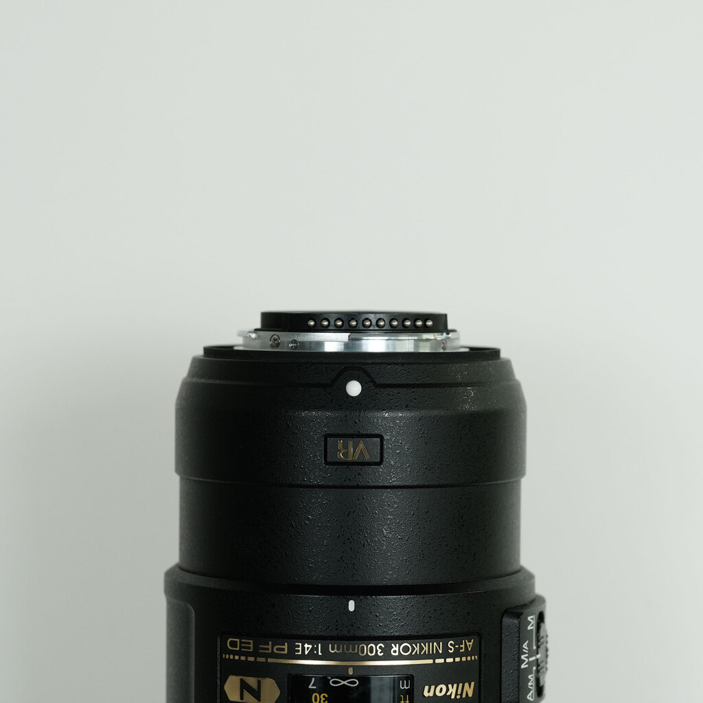 Nikon AF-S NIKKOR 300mm f/4E PF ED VR Nikon AF-S NIKKOR 300mm f/4E PF ED VR