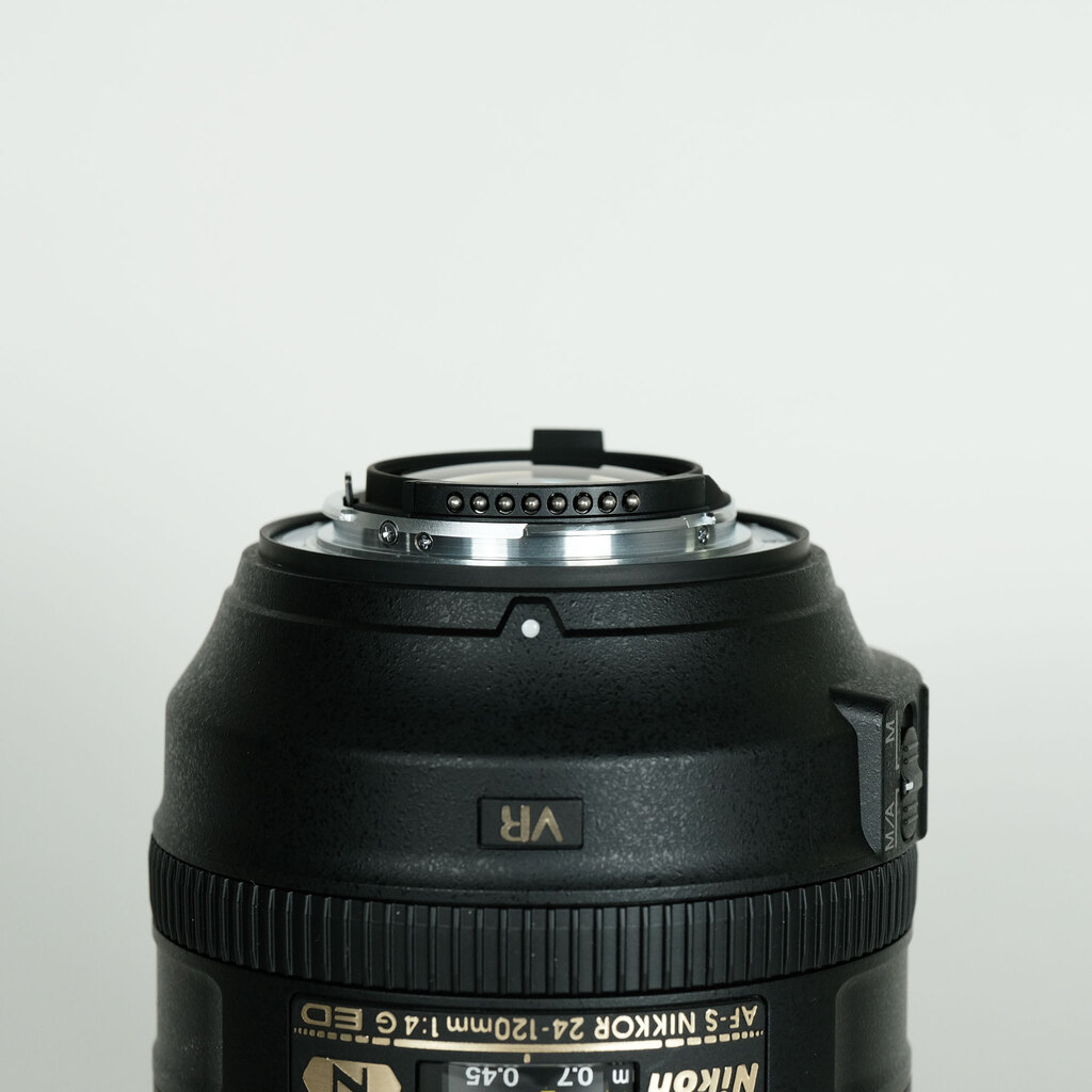 Nikon AF-S NIKKOR 24-120mm f/4G ED VR Nikon AF-S NIKKOR 24-120mm f/4G ED VR