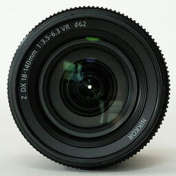 Nikon NIKKOR Z DX 18-140mm f/3.5-6.3 VR Nikon NIKKOR Z DX 18-140mm f/3.5-6.3 VR