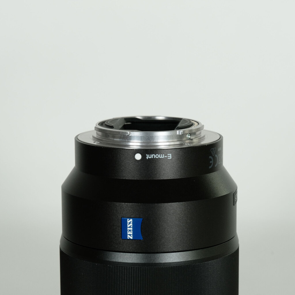 SONY Vario-Tessar T* FE 16-35mm F4 ZA OSS SEL1635Z SONY Vario-Tessar T* FE 16-35mm F4 ZA OSS SEL1635Z