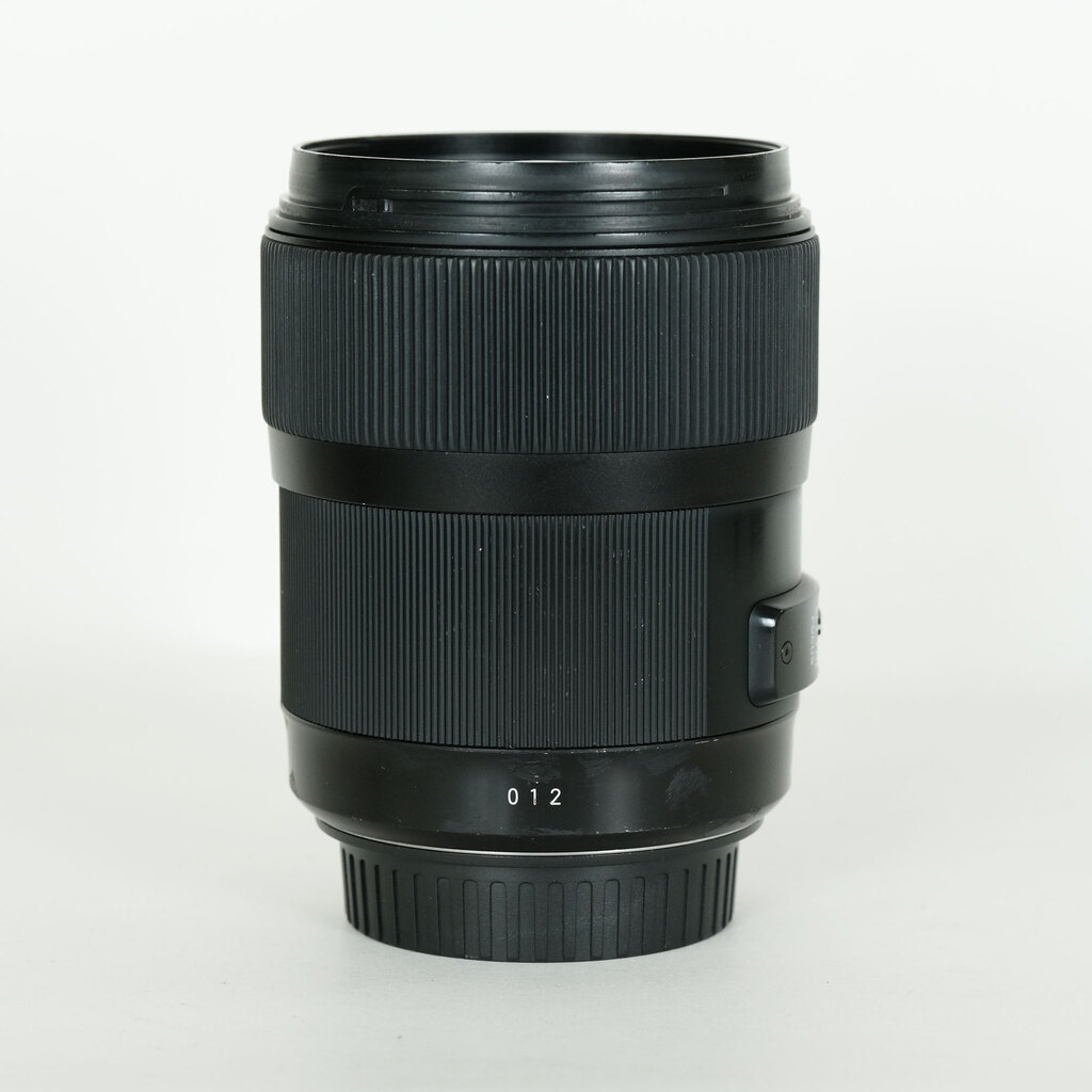 Amazon.com : USED Sigma 35mm F1.4 DG HSM A-Art for Canon