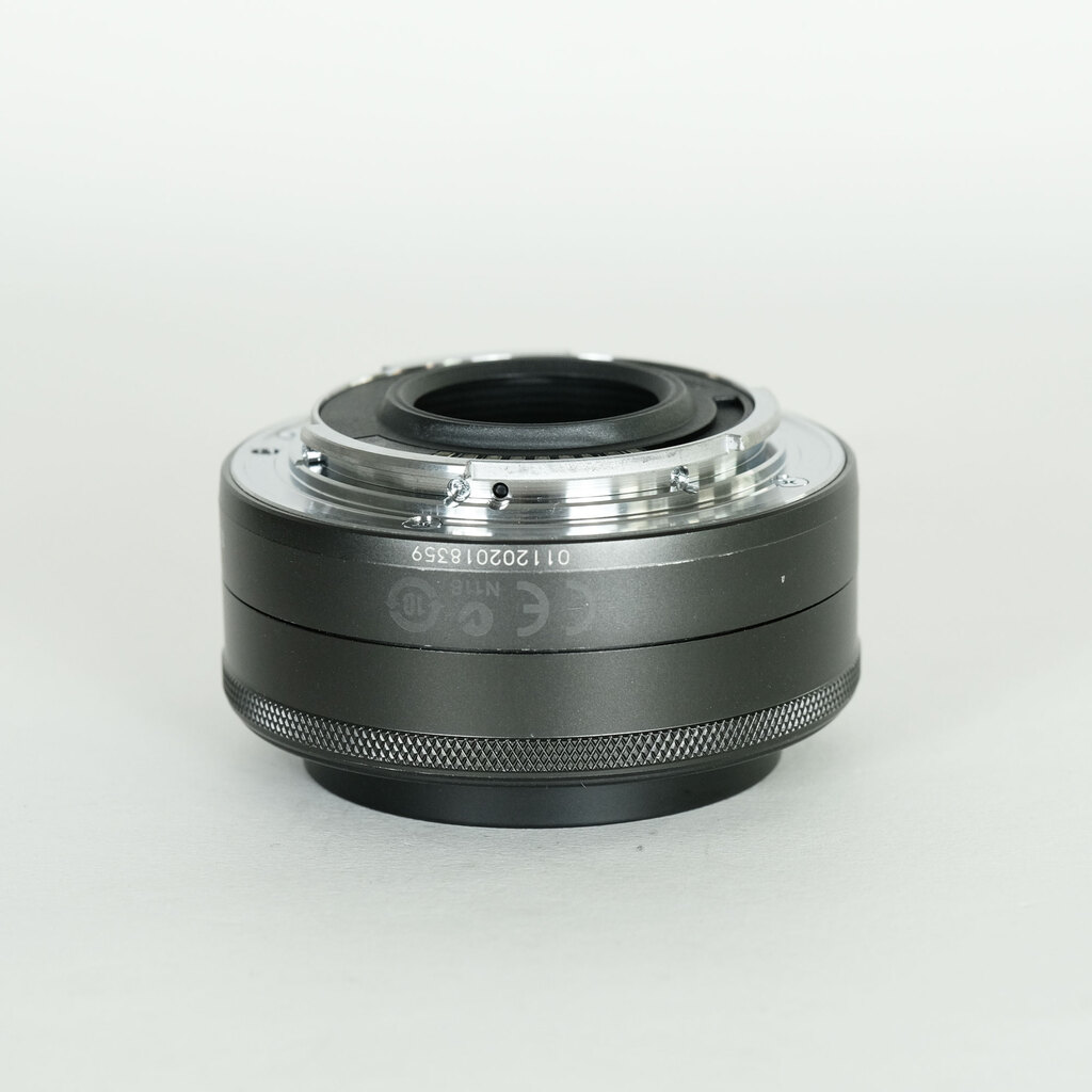 Canon EF-M22mm F2 STM