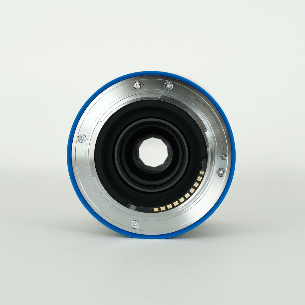 Carl Zeiss Loxia 25mm F2.4（ソニーE用）の出品 | ONE SCENE