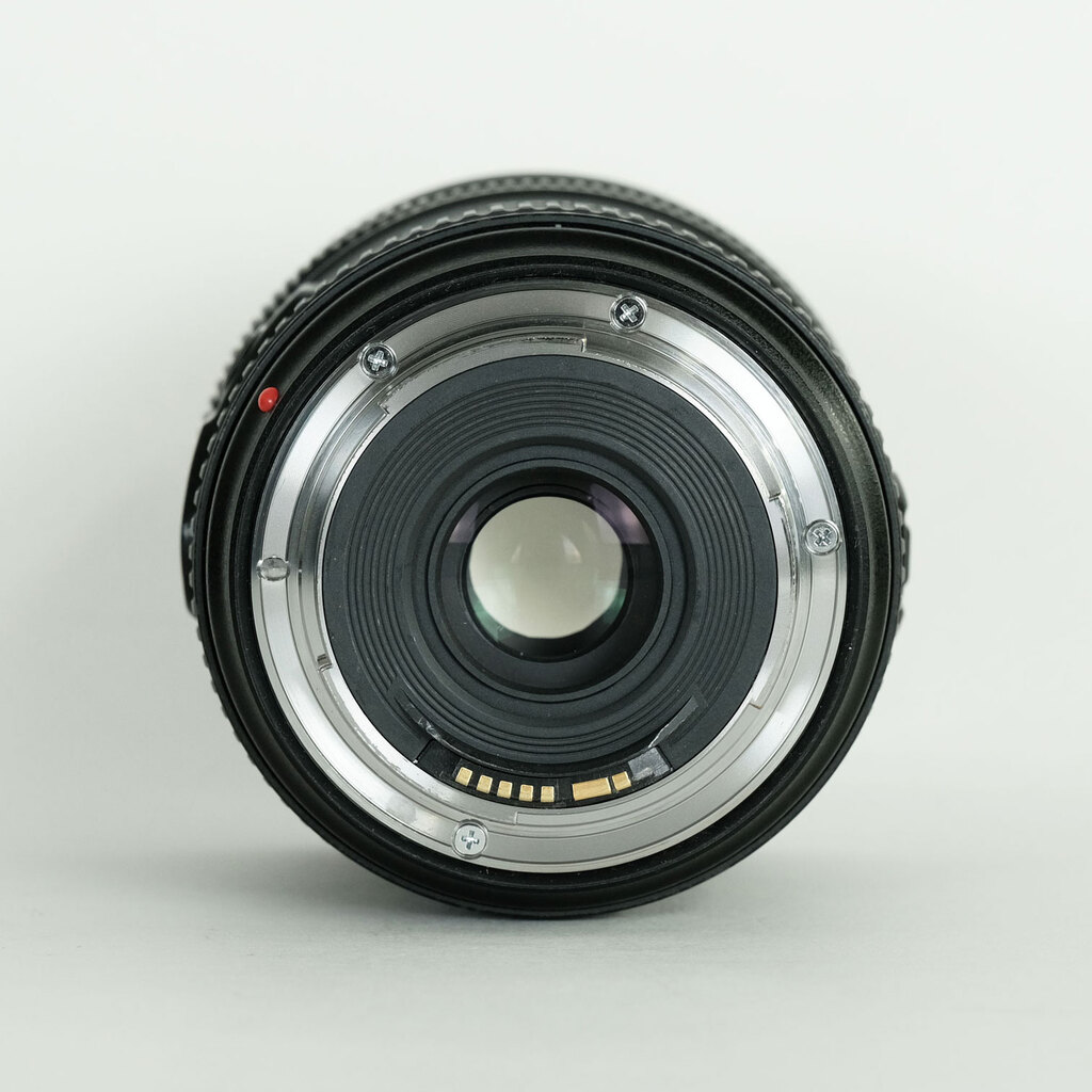 Canon EF24-70mm F4L IS USM Canon EF24-70mm F4L IS USM